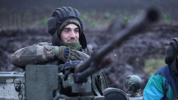 Військовослужбовець