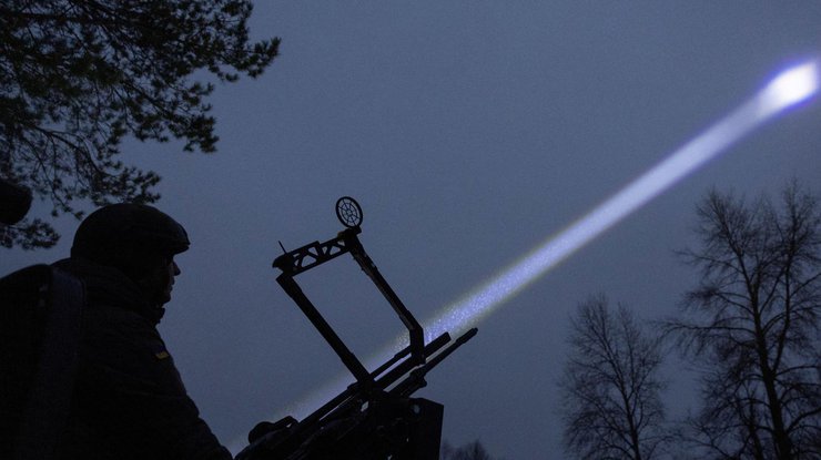 Боєць добровольчого підрозділу ППО в Київській області, Україна, 30 листопада 2024 року. REUTERS/Валентин Огіренко