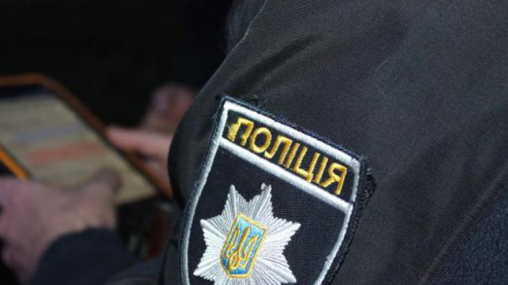 Ілюстративне фото: в Одесі жінка з дитиною випали з вікна 5 лютого (facebook.com_poltavapolice)