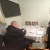 ДБР: Посадовці розікрали понад 100 млн грн на закупівлі дров для ЗСУ