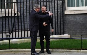Україна та Велика Британія підписали угоду про позику $3,2 млрд