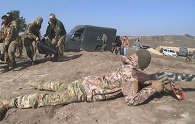 "Звитяга" набирає обертів: сотні школярів пройшли вишкіл від українських спецпризначенців