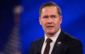 Радник США з нацбезпеки проведе переговори з представниками рф та України