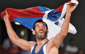 Триразовий олімпійський чемпіон з боротьби випав з вікна у Москві - ЗМІ