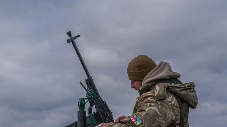 Військовослужбовець