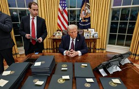 Мита Трампа проти Китаю, Канади та Мексики набули чинності
