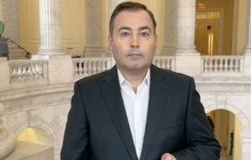 Чи почнуть українців депортувати з США: що відомо про скасування легального статусу біженців