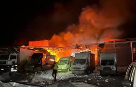 Росіяни вночі атакували "Шахедами" термінал "Нової пошти", є загиблий