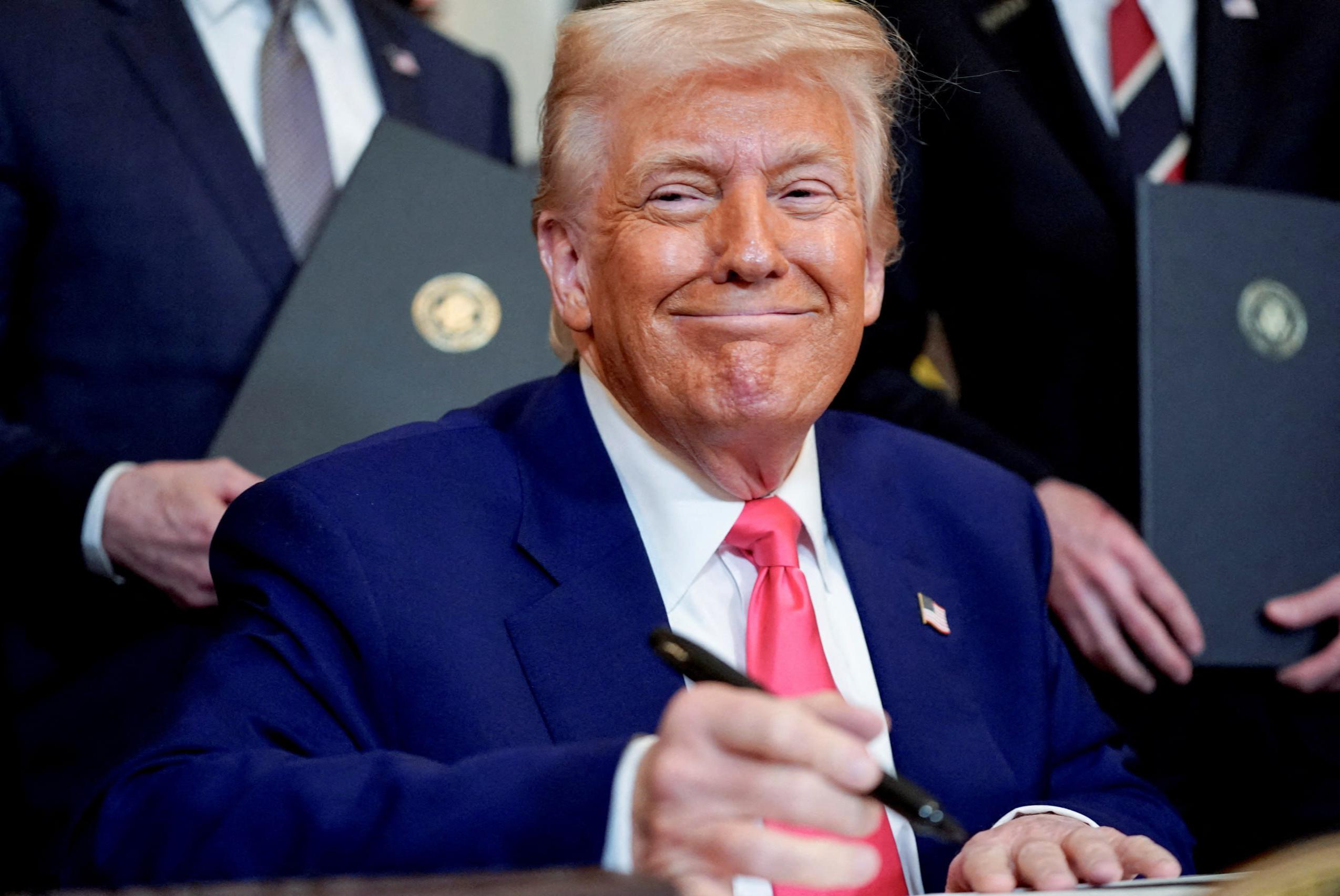 Дональд Трамп виступає за запровадження в Україні 30-денного припинення вогню з можливістю продовження, як пропонувала Україна. Про це в ефірі Fox News заявив мпецпосланець президента США по Україні Кіт Келлог.