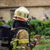 У Києві російський дрон розкидав касетні боєприпаси, поранена жінка