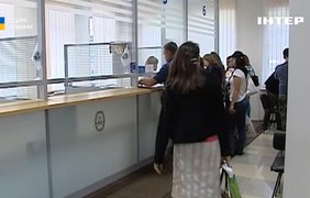 Пенсія, бензин зі спиртом і стипендія курсантам: що зміниться з травня