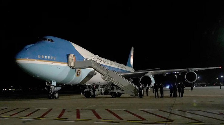 Літак Air Force One президента США