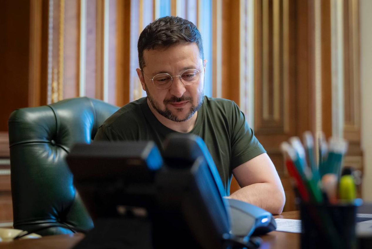 Президенти України Володимир Зеленський і Туреччини Реджеп Таїп Ердоган провели телефонну розмову, під час якої обговорили плани на найближчий період