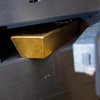 Вчені змогли перетворити свинець на золото