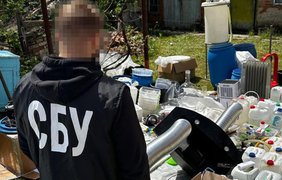 СБУ та поліція за добу ліквідували 7 наркоугруповань в різних регіонах України