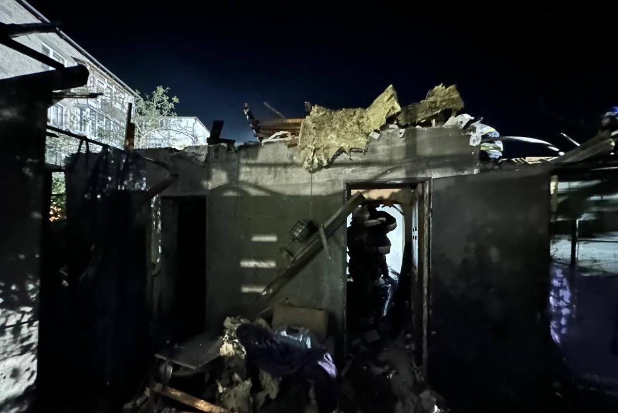 У ніч на 16 травня російські війська здійснили масовану атаку на Україну, застосувавши 112 ударних дронів типу Shahed, а також безпілотники-імітатори різних моделей