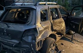 Військові рф дроном атакували авто у Херсоні