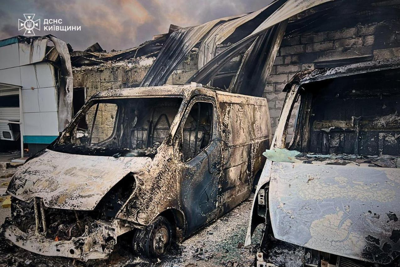 У ніч на 18 травня російські війська здійснили масштабну атаку на Україну, застосувавши 273 безпілотники типу Shahed та інших моделей