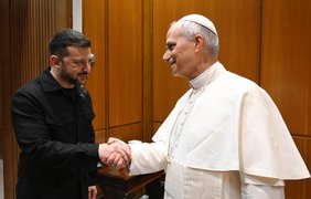 Зеленський передав Папі Римському список з 400 українських дітей, викрадених росією