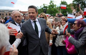 Тшасковський і Навроцький вийшли до другого туру виборів у Польщі