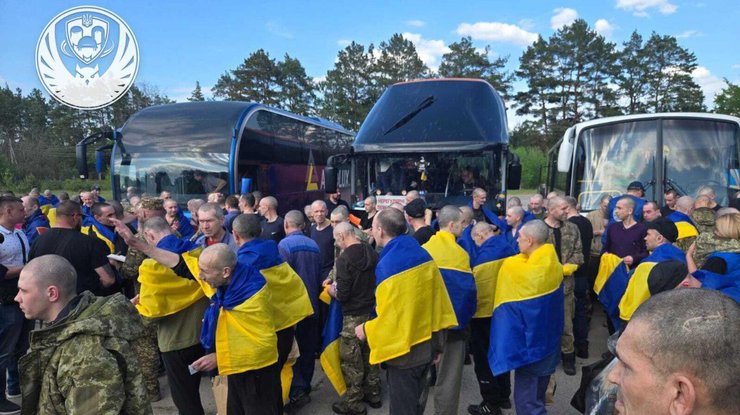 З полону повернулися 390 українців