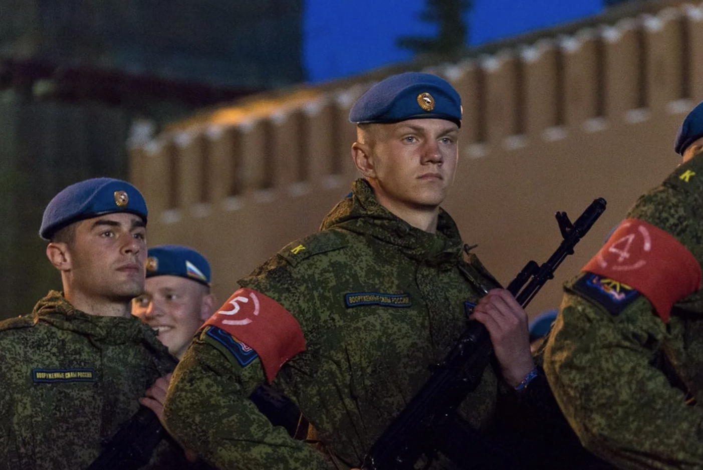 Російське керівництво задоволене нинішньою динамікою просування на українському фронті та, ймовірно, планує продовжувати бойові дії у 2025 році, розраховуючи на поступки з боку Києва