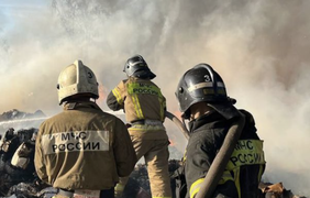Потужна пожежа на складі під москвою: вогонь за 10 кілометрів від резиденції путіна