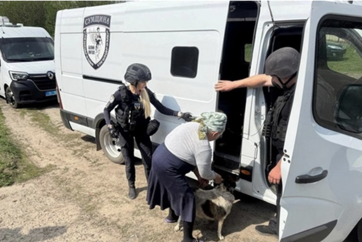 З 11 прикордонних сіл Сумського району, звідки сьогодні розпочалася обов’язкова евакуація, вже виїхали 111 людей