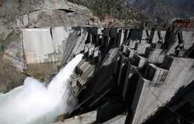 Індія призупинила пропуск води через греблю на кордоні з Пакистаном