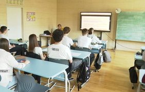 Освіта без тривог: як працює українська гімназія в Будапешті 