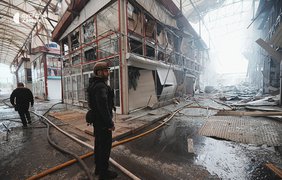У Харкові палає ринок "Барабашово"