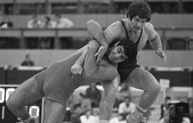 Помер призер чемпіонатів світу з боротьби та лідер київської ОЗУ Віктор Авдишев