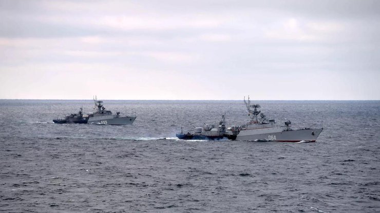 Російькі кораблі у Чорному морі (архів)