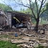 Люди тікають під вибухами: росіяни знищують Сумщину КАБами