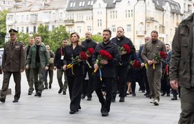 Зеленські поклали квіти до Вічного вогню