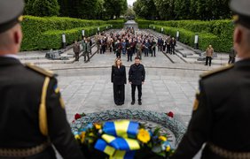 Зеленські поклали квіти до Вічного вогню