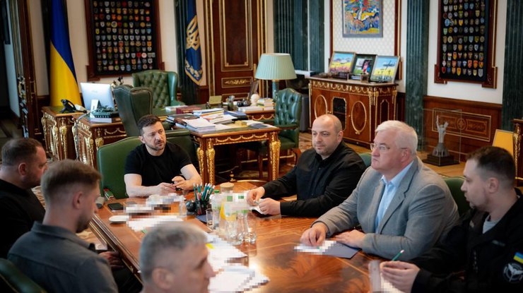 Зеленський провів нараду