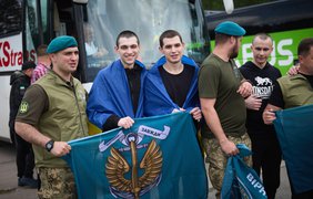 Україна повертає своїх