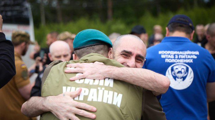 Україна повертає своїх