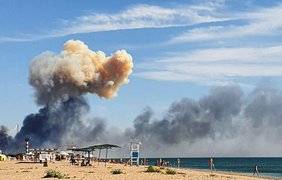 Крим атакували дрони: вибухи лунали по всьому півострову