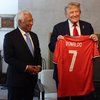 Роналду подарував Трампу футболку з особистим автографом