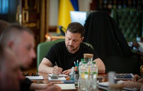 Зеленський прибув на саміт G7 у Канаді