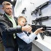 росія вербує підлітків: $300 за літо на оборонці