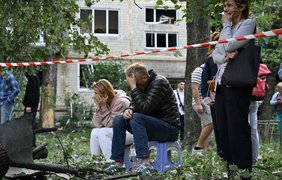 Хлопець, якого чекали батьки над руїнами будинку в Києві: друзі родини відкрили збір