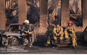 У Запоріжжя через нічну атаку 13 "шахедів" згоріли 47 автомобілів