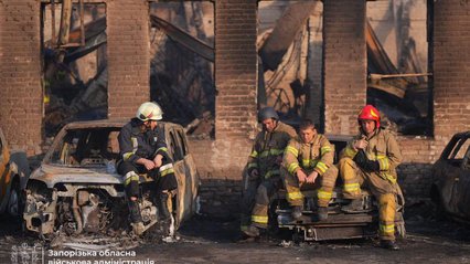 У Запоріжжя через нічну атаку 13 "шахедів" згоріли 47 автомобілів
