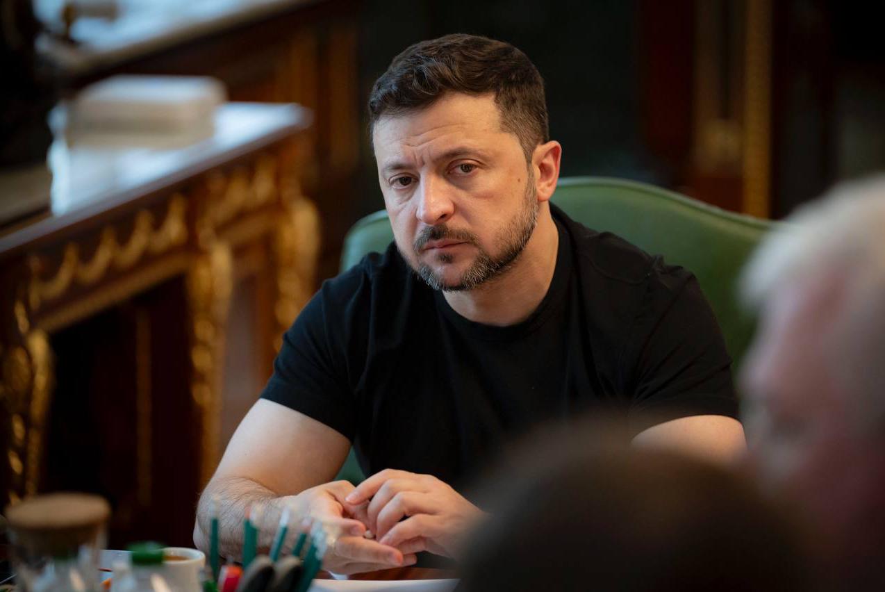 Президент України Володимир Зеленський розкритикував пропозицію росії про локальні перемир'я на 2-3 дні для збирання тіл загиблих.