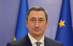 Шмигаль відреагував на скандал з виїздом Чернишова за кордон