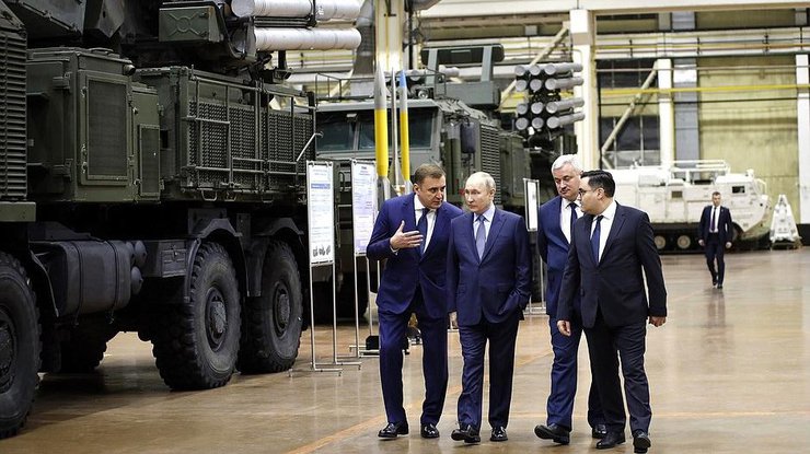 Путін на заводу у Тулі в грудні 2022
