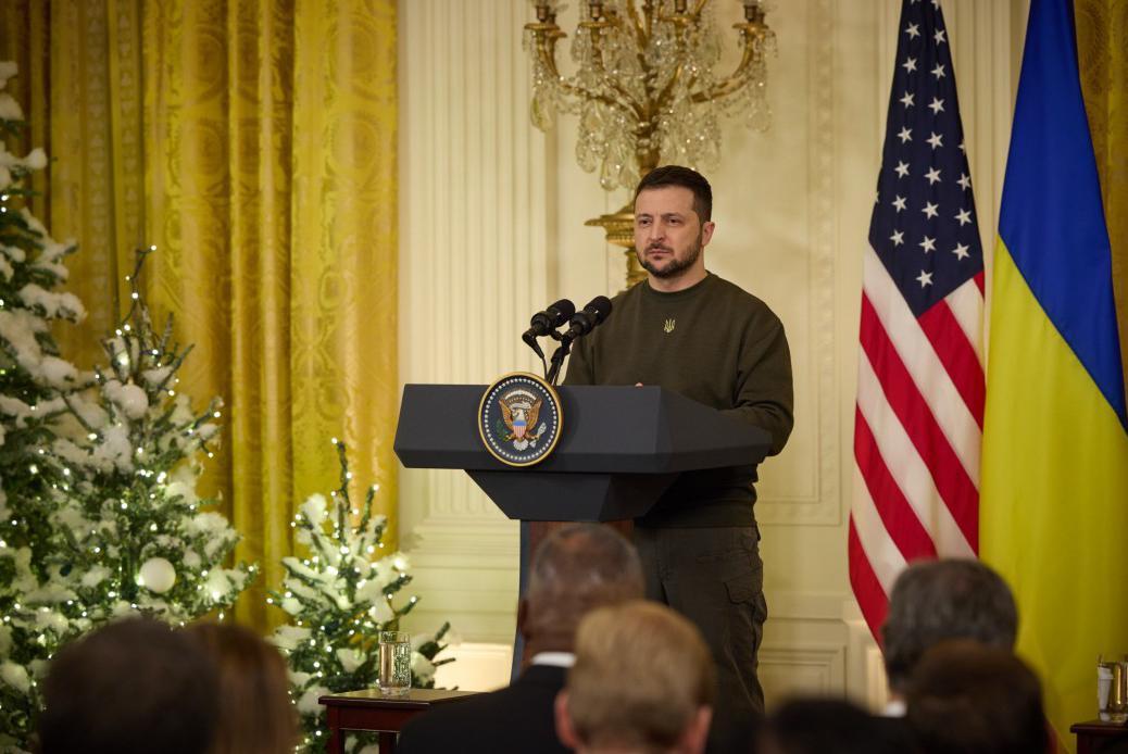 Україна передала США перелік необхідного озброєння під час зустрічі в Канаді та очікує зворотний зв’язок.